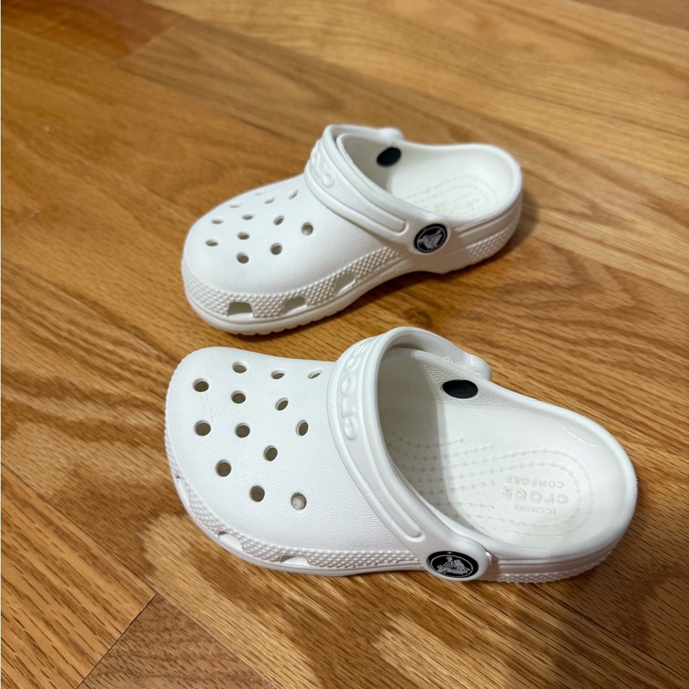 CROCS Kids Classic White Sandals